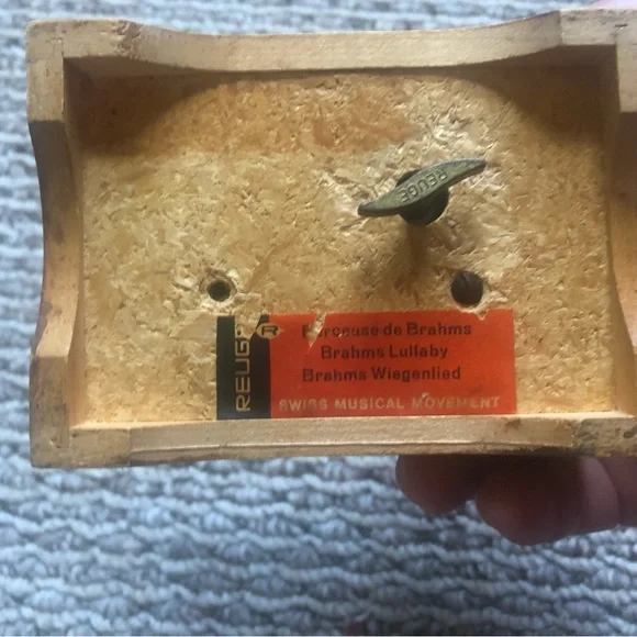 Vintage REUGE Swiss Made Musical Box - Picture 9 of 14